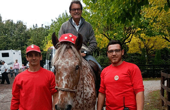 Artur Mas visita Activitats Garrotxa a Santa Pau.