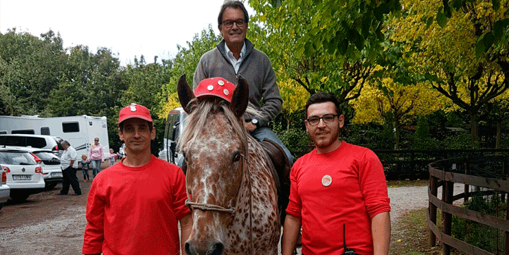 Artur Mas visita Activitats Garrotxa a Santa Pau.