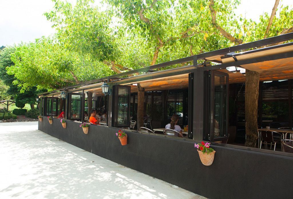 restaurant lava